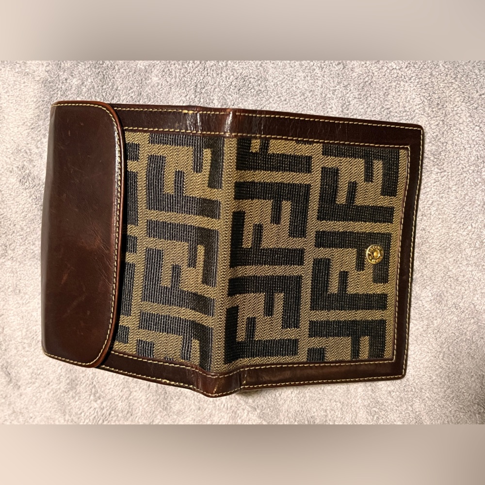 FENDI Zucca Brown Canvas Leather Bifold wallet - Picture 3 of 6